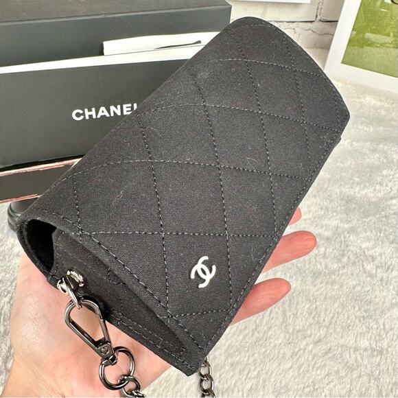 Chanel black canvas cloth sunglass case crossbody - Picture 4 of 11